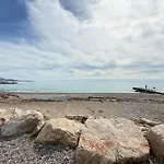 Romance Marine , Face à La Villeneuve-Loubet