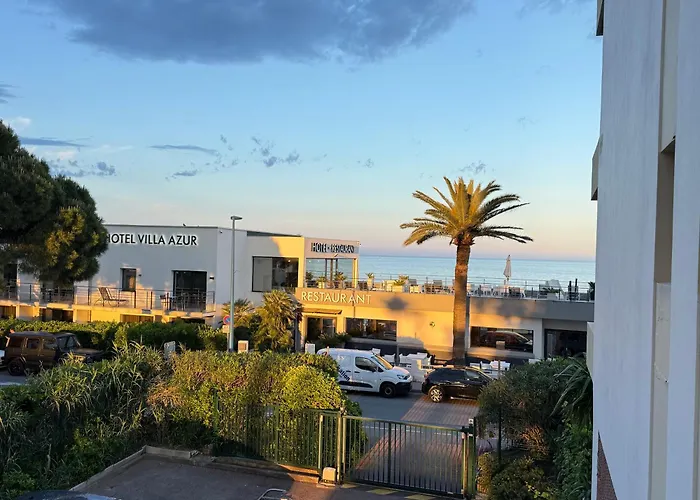 Romance Marine , Face à La * Villeneuve-Loubet