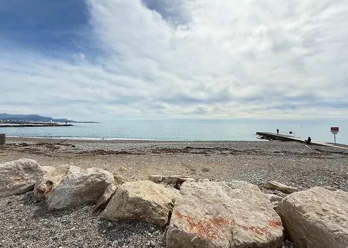 Romance Marine , Face à La Villeneuve-Loubet