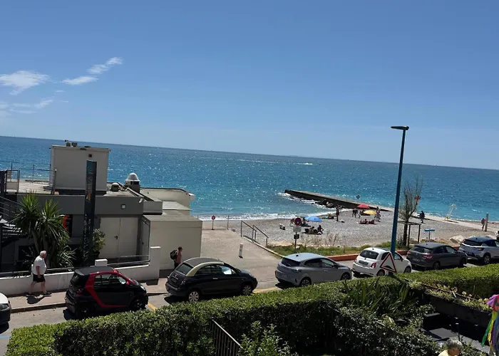 Romance Marine , Face à La Villeneuve-Loubet